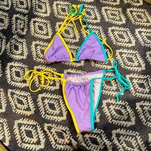 String tie bikini